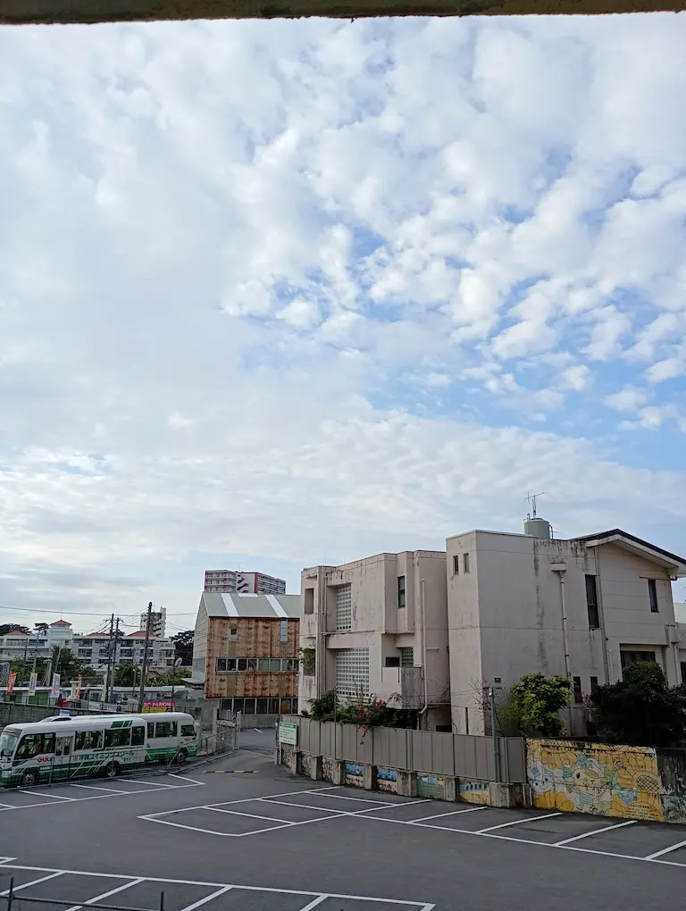 朝の風景曇り