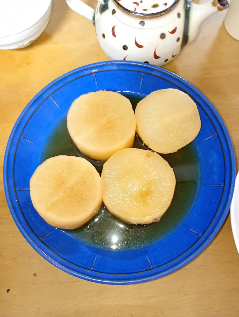 夕食大根煮つけ