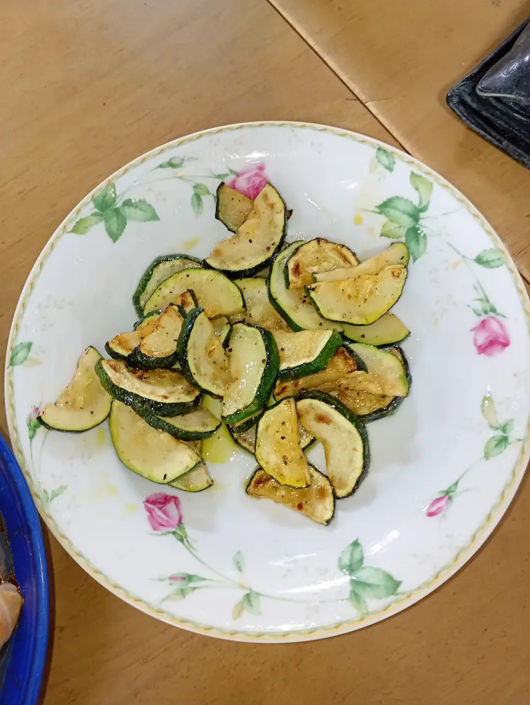 ズッキーニ炒め物