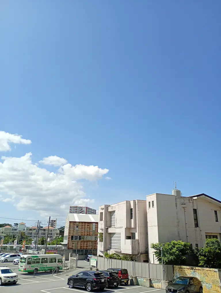 沖縄の朝の風景1