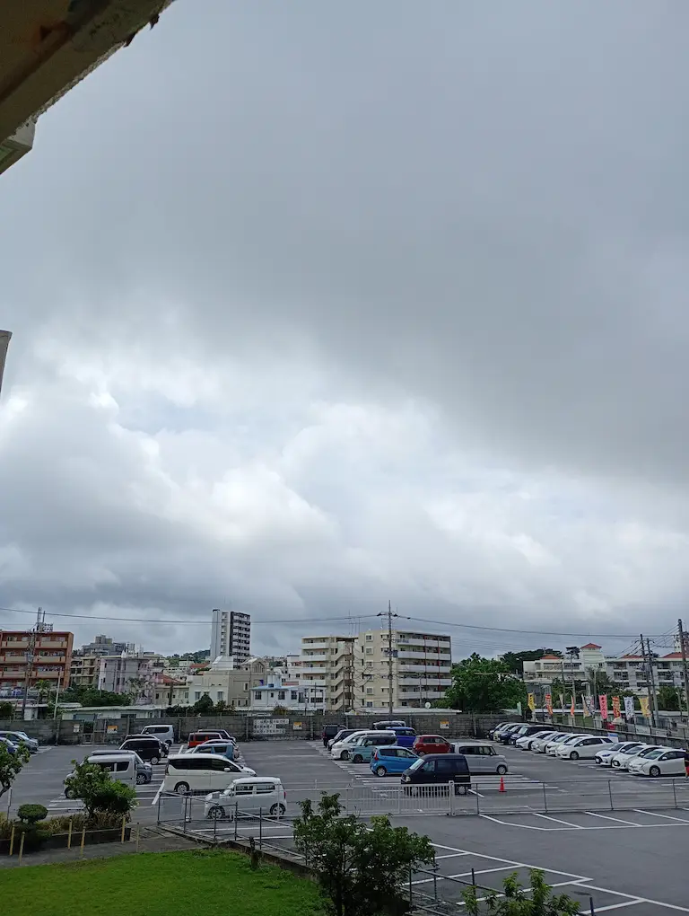 沖縄の朝の天気1