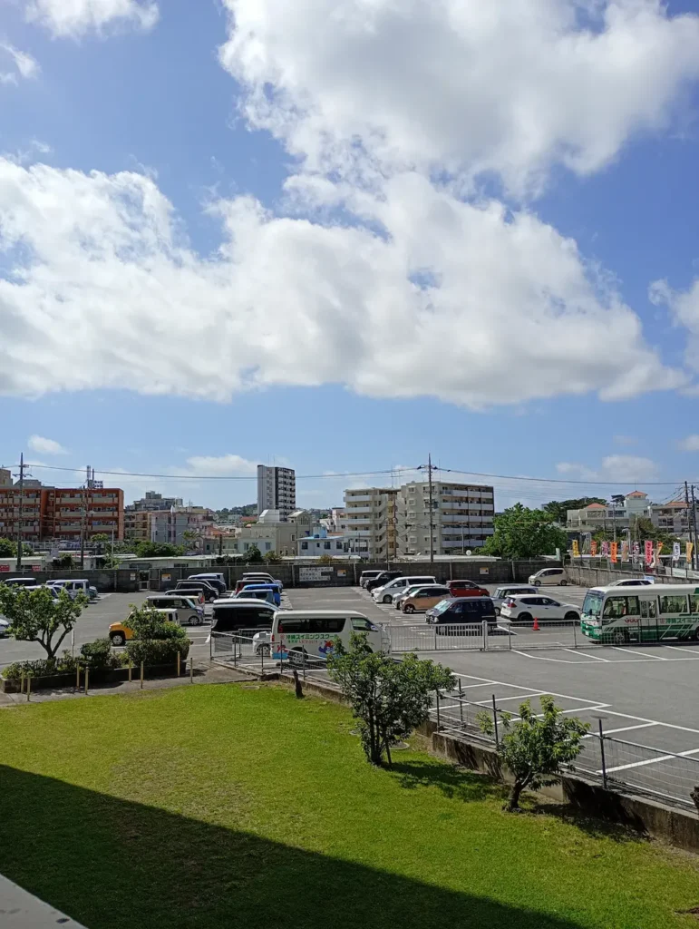 沖縄の朝の風景1