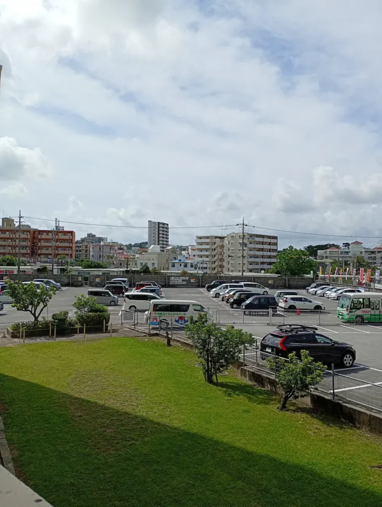 沖縄の朝の風景1