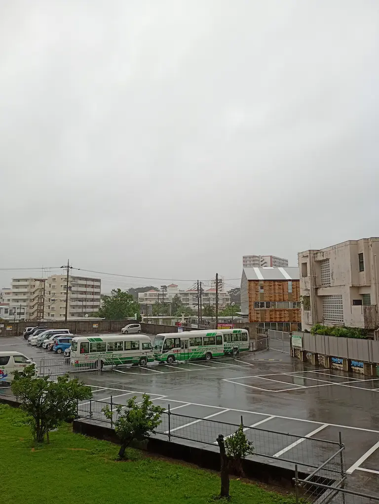 沖縄台風の朝2