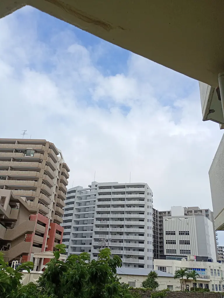 沖縄の朝の風景1