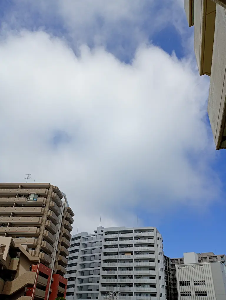 浦添・港川の朝の風景