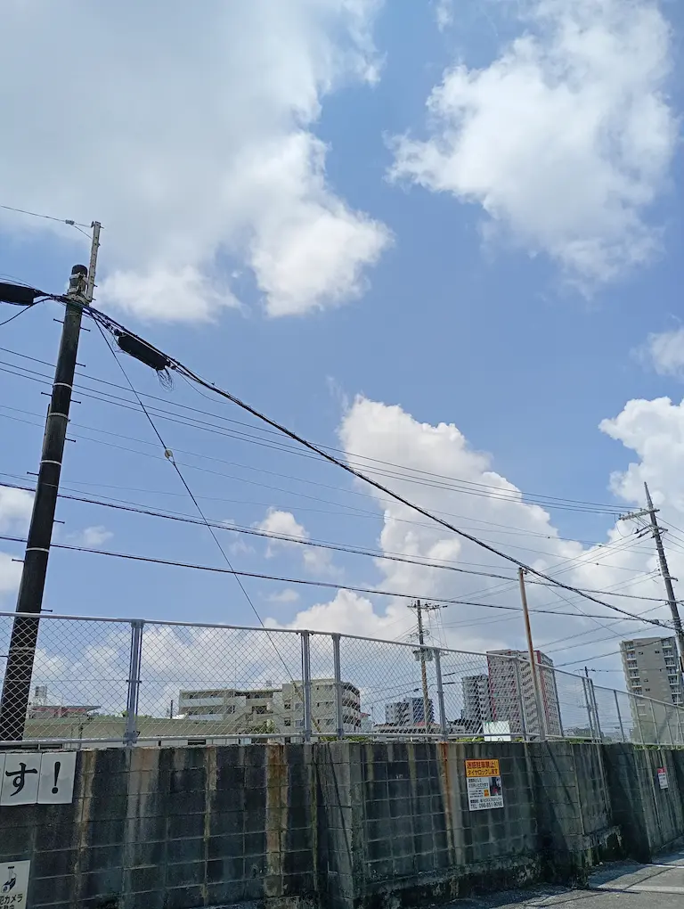 港川の朝1