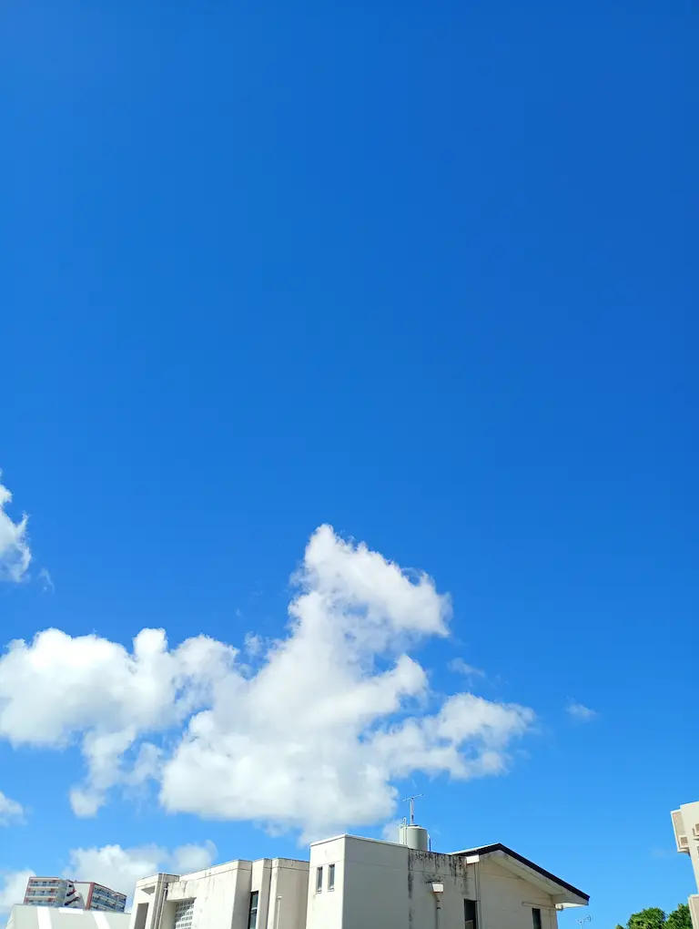 沖縄と浦添の空８