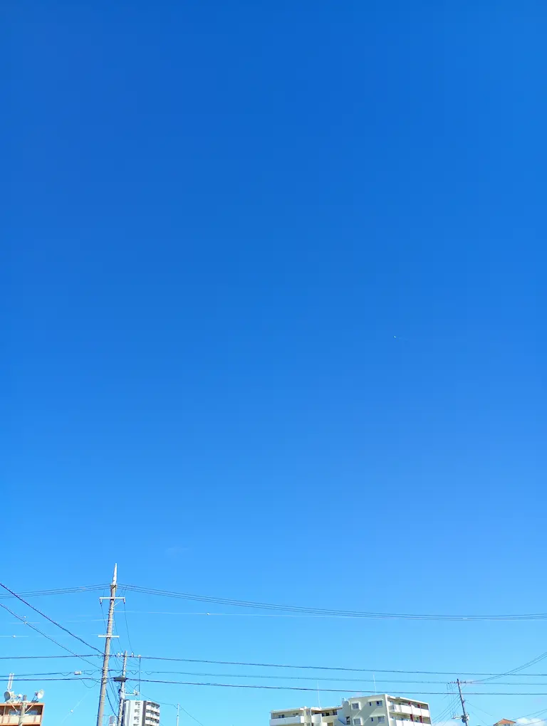 沖縄と浦添の空１
